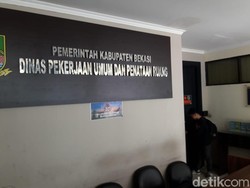 Penampakan Dinas PUPR Kabupaten Bekasi yang Disegel KPK