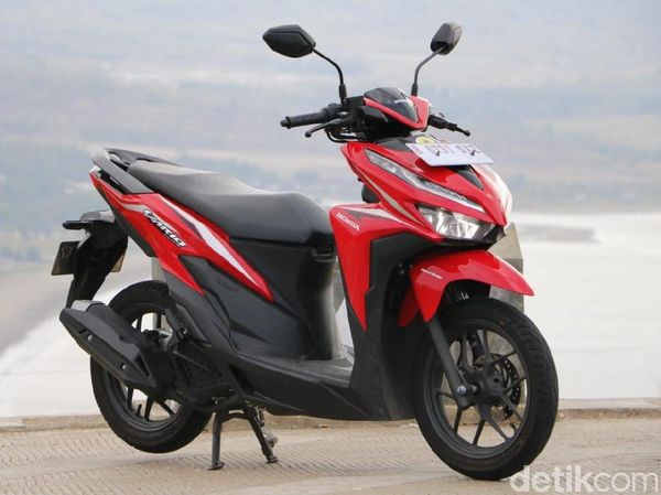 Bermesin 125cc, Pilih Motor Merek Jepang atau Eropa?