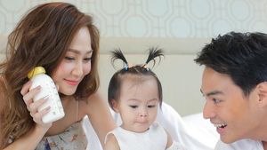 Sosialita Thailand Jadi Kontroversi karena Bagikan ASI Berkantong-kantong