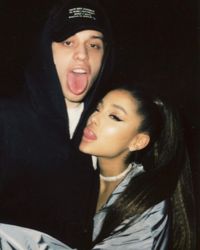 Ariana Grande dan Pete Davidson