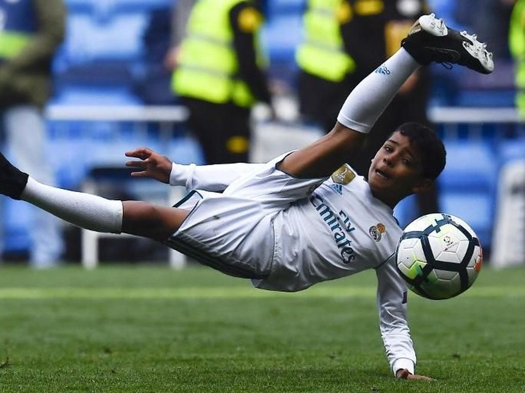 Rekor Cristiano Ronaldo Jr di Juventus U-9: 58 Gol dari 28 Laga Rekor Cristiano Ronaldo Jr di Juventus U-9: 58 Gol dari 28 Laga