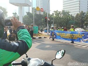 Polisi Akan Sosialisasi e-TLE ke Komunitas Ojek Online Polisi Akan Sosialisasi e-TLE ke Komunitas Ojek Online