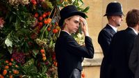Pakai Jas ke Pernikahan Eugenie, Cara Delevingne Langgar Protokol Istana