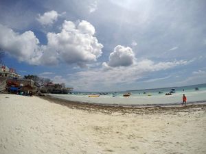 Cantiknya Pantai Kepunyaan Sulawesi Selatan