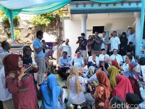 Sapa Peternak Ayam Ciamis, Sandiaga Janji Stabilkan Harga Pakan