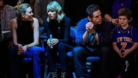 Disebut Musuhan dengan Taylor Swift, Karlie Kloss: Kami Masih Teman Baik