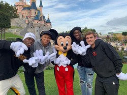 Jago di Lapangan, Begini Kalau Pogba dan Mbappe Main di Disneyland