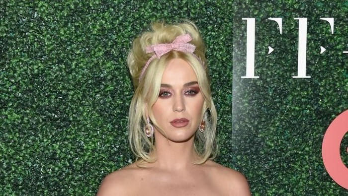 Katy Perry gunakan enema kopi supaya infinit muda. Foto: Brian Ach/Getty Images Katy Perry gunakan enema kopi supaya infinit muda. Foto: Brian Ach/Getty Images
