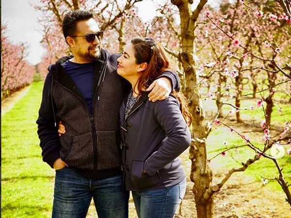 Pasangan True Love Nia Zulkarnaen dan Ari Sihasale Romantis Abis