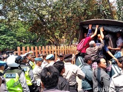 Puluhan Mahasiswa Universitas Kanjuruhan Diamankan Polisi Pascaricuh