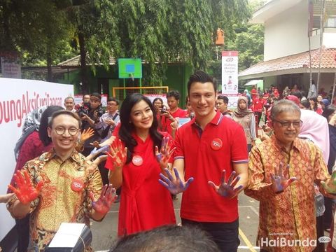 Cara Titi Kamal Ajak Anak Terapkan Perilaku Hidup Bersih & Sehat