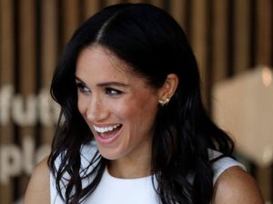 Jarang Terjadi, Meghan Markle Tertawa Lepas di Foto Resmi Kerajaan
