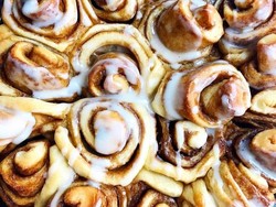 Resep Membuat Cinnamon Roll: Mudah dan Lezat