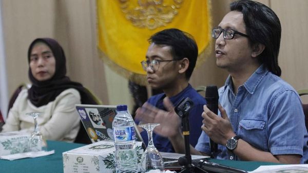 Diskusi Politik Era Digital