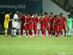 Laga berakhir dengan skor 1-1. Gol Indonesia dicetak oleh Alberto Goncalves. Sementara Hong Kong dicetak oleh Festus Baise.