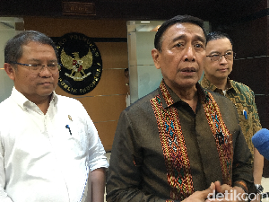 Pemerintah Serahkan Pengelolaan Operator Satelit ke Badan Usaha