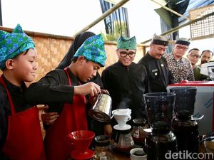 Pelajar SD Diajak Menikmati Proses Pembuatan Kopi, Begini Keseruannya