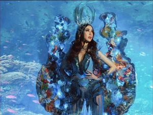 Meriah & Seksi, Gaya Nadia Pakai Kostum Nasional di Miss Grand International Meriah & Seksi, Gaya Nadia Pakai Kostum Nasional di Miss Grand International