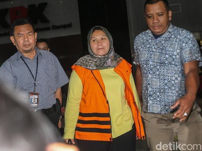 Bupati Bekasi Ditahan KPK