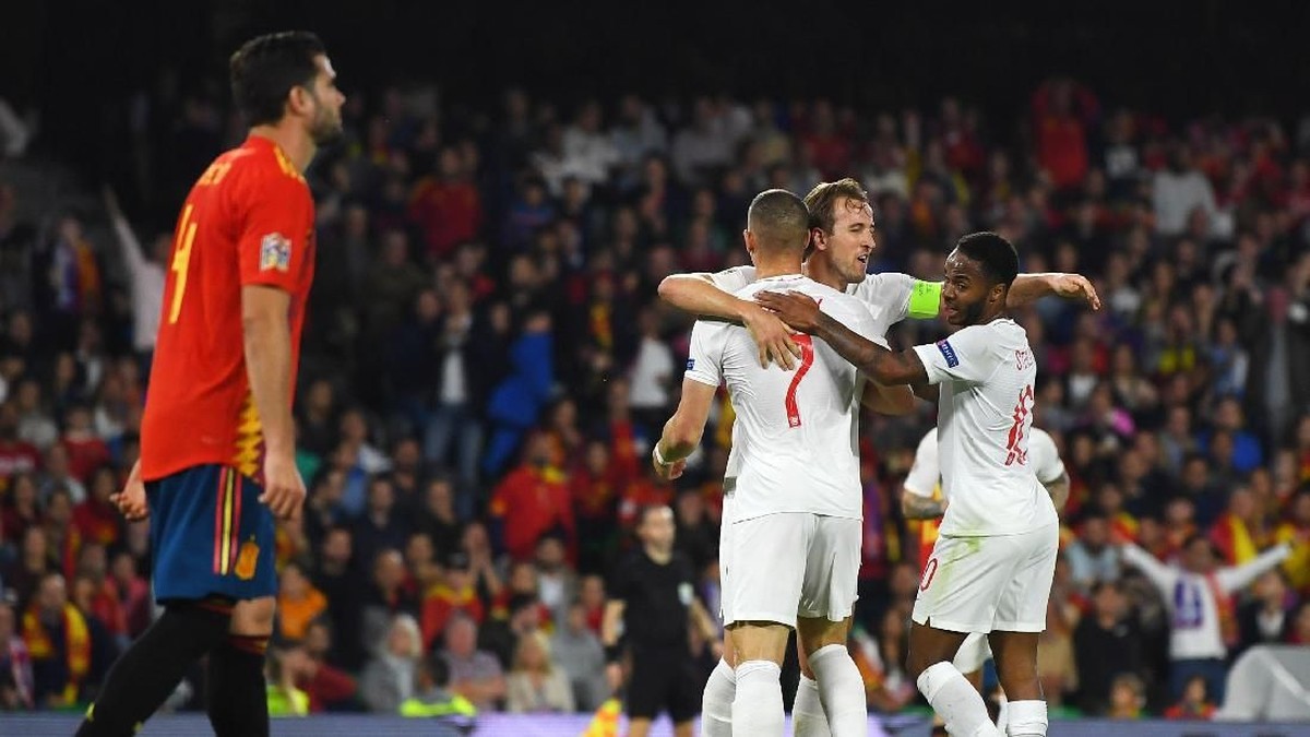 Kegemilangan Raheem Sterling dan Harry Kane beri mimpi buruk untuk timnas Spanyol. (Foto: David Ramos/Getty Images)