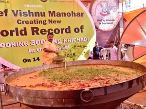 Chef Ini Pecahkan Rekor Dunia dengan Masak 3000 kg Nasi Khas India