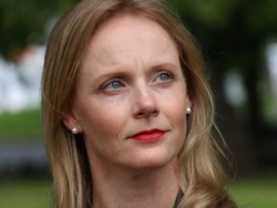 Jalin Hubungan dengan Bawahan, Menteri di Tasmania Mundur