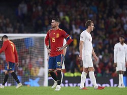Gol Ramos tak mampu menyelamatkan kekalahan Spanyol. Skor 2-3 bertahan hingga peluit tanda akhir pertandingan berbunyi. Kekalahan ini tak menggoyahkan posisi Spanyol di puncak klasemen Grup 4 Liga A dengan enam poin dari tiga laga. (Foto: Aitor Alcalde/Getty Images)