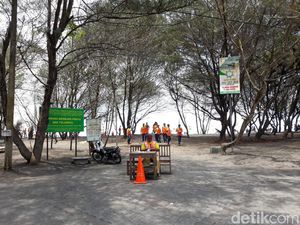 Ini Pantai Baru, Lokasi Sedekah Laut yang Dirusak Sekelompok Orang Ini Pantai Baru, Lokasi Sedekah Laut yang Dirusak Sekelompok Orang