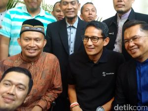 Sandiaga Tertarik Adopsi Konsep Ekonomi Ponpes Milik Aa Gym Sandiaga Tertarik Adopsi Konsep Ekonomi Ponpes Milik Aa Gym