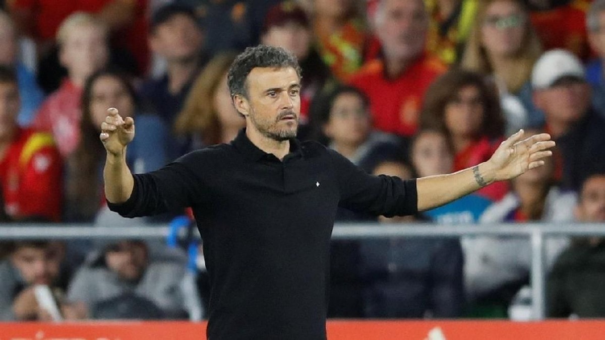 Robert Morena mendedikasikan kemenangan Spanyol atas Kepulauan Faroe untuk Luis Enrique (Foto: Carl Recine/Reuters)