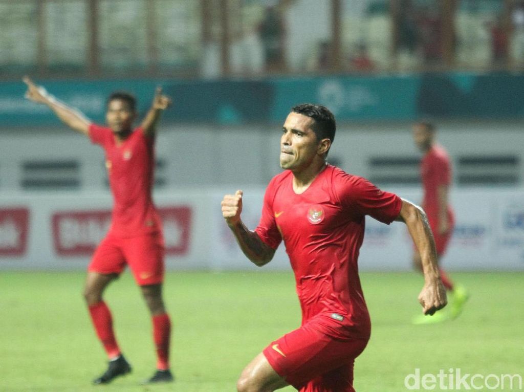 Babak I Indonesia Vs Hong Kong: Skuat Garuda Unggul 1-0 Babak I Indonesia Vs Hong Kong: Skuat Garuda Unggul 1-0