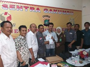 Panwaslu: Kepsek Terlibat Kampanye Caleg Gerindra Langgar Kode Etik Panwaslu: Kepsek Terlibat Kampanye Caleg Gerindra Langgar Kode Etik