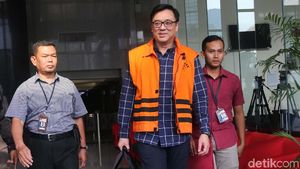 Pengusaha Billy Sindoro Langsung Berompi Oranye