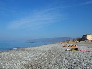 Paola, Pantai Cantik Favorit Warga Lokal di Italia Selatan