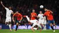 Timnas Spanyol menjamu Inggris di Estadio Benito Villamarin, Sevilla, Selasa (16/10/2018) dini hari WIB, dalam pertandingan ketiga Grup 4 Liga A UEFA Nations League. Laga berjalan ketat sejak awal. (Foto: David Ramos/Getty Images)
