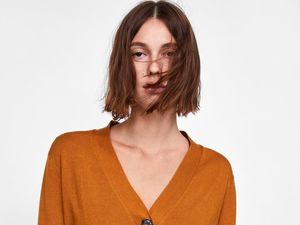 Bosan Pakai Kaus? 5 Kardigan Pendek Ini Juga Cocok Dipadukan dengan Jeans