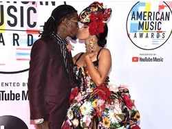 Offset Ajak Balikan Cardi B Saat Konser