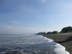 Pantai Anti Mainstream yang Belum Kamu Tahu di Lombok