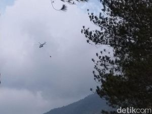 Cuaca Buruk, Pemadaman Api di Gunung Merbabu dengan Heli Disetop Cuaca Buruk, Pemadaman Api di Gunung Merbabu dengan Heli Disetop