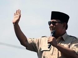 Prabowo Disarankan Ganti Kostum Agar Menang, Ini Kata Gerindra