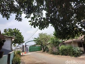 Pabrik Esemka di Cileungsi Jadi Gudang Mobil China?