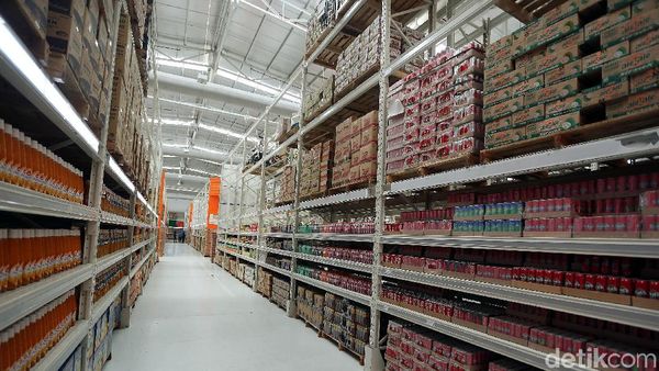 Melihat Dari Dekat Supermarket GORO Milik Tommy Soeharto