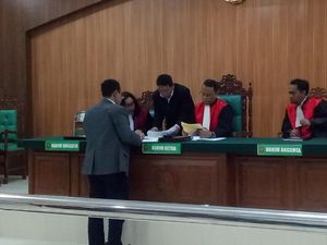 Sst..Pembakar Hutan Riau Siapkan Gugatan Baru ke Profesor IPB Sst..Pembakar Hutan Riau Siapkan Gugatan Baru ke Profesor IPB