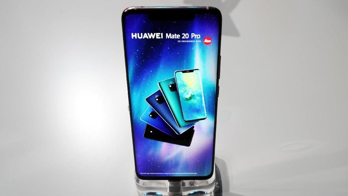 Mate 20 Pro, salah satu ponsel andalan Huawei (Foto: Reuters)
