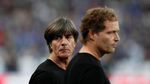 Jerman Meringis di Kandang Prancis