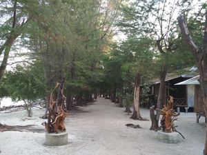 Tenang dan Damai di Pantai Menjangan, Karimunjawa