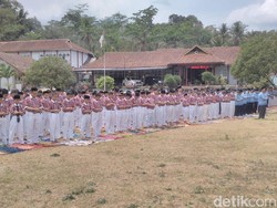Ratusan Siswa MTs di Banjarnegara Salat Minta Turun Hujan