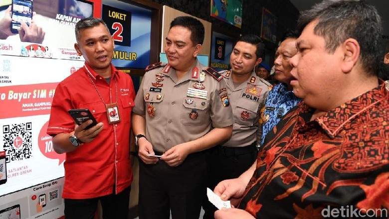 Gandeng Telkomsel, Polres Gresik Ciptakan Pembayaran Anti Pungli