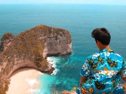 Pantai Mirip T-Rex Ini Ikonnya Nusa Penida