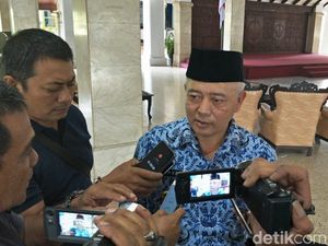 Hari Pertama jadi Plt Bupati Malang, Ini yang Dilakukan Sanusi Hari Pertama jadi Plt Bupati Malang, Ini yang Dilakukan Sanusi
